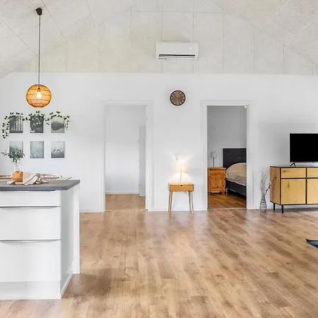 3 Bedroom Amazing In Dom wakacyjny